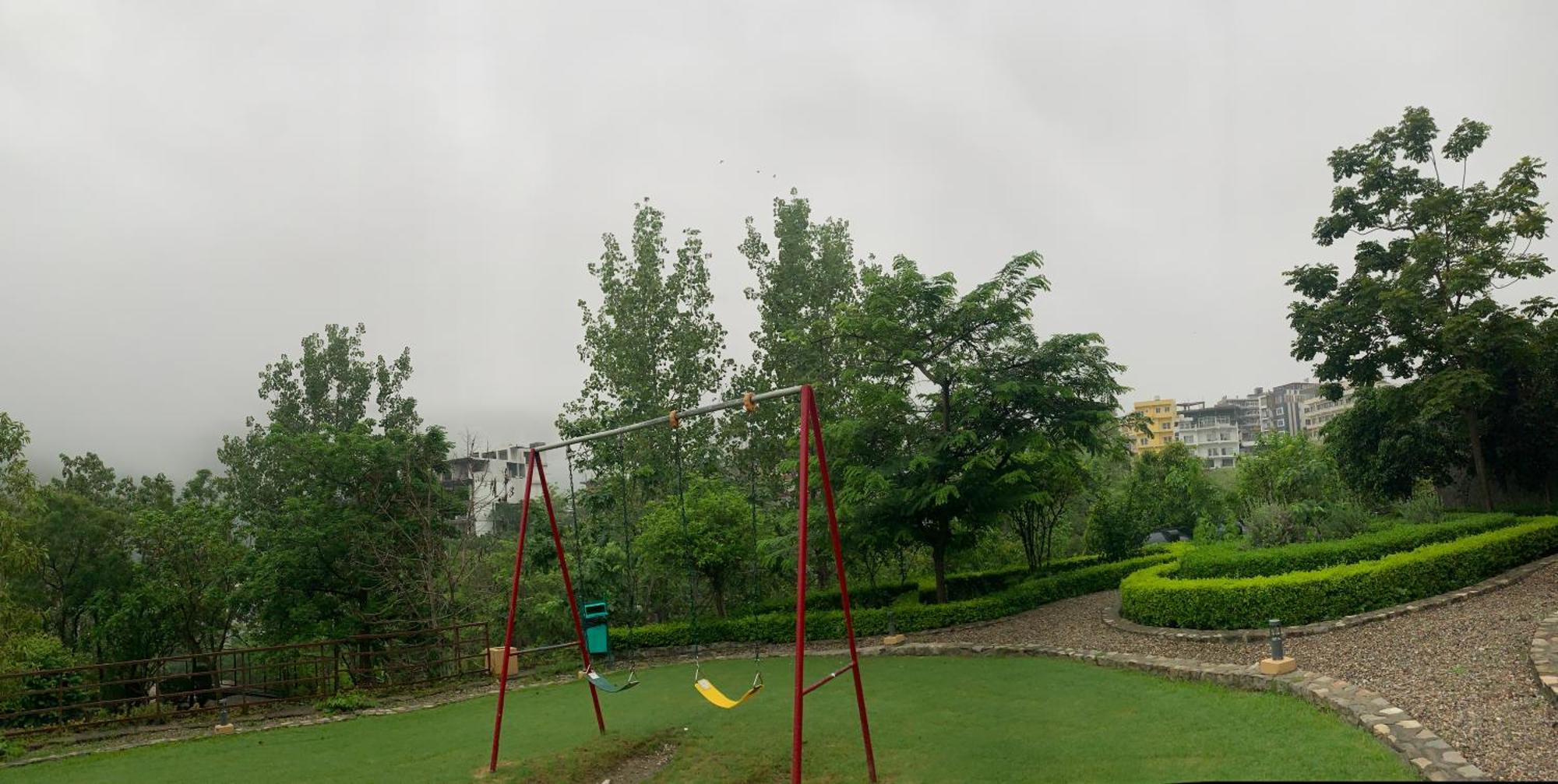 Luxury Aloha Majestic Apartments Rishikesh Luaran gambar