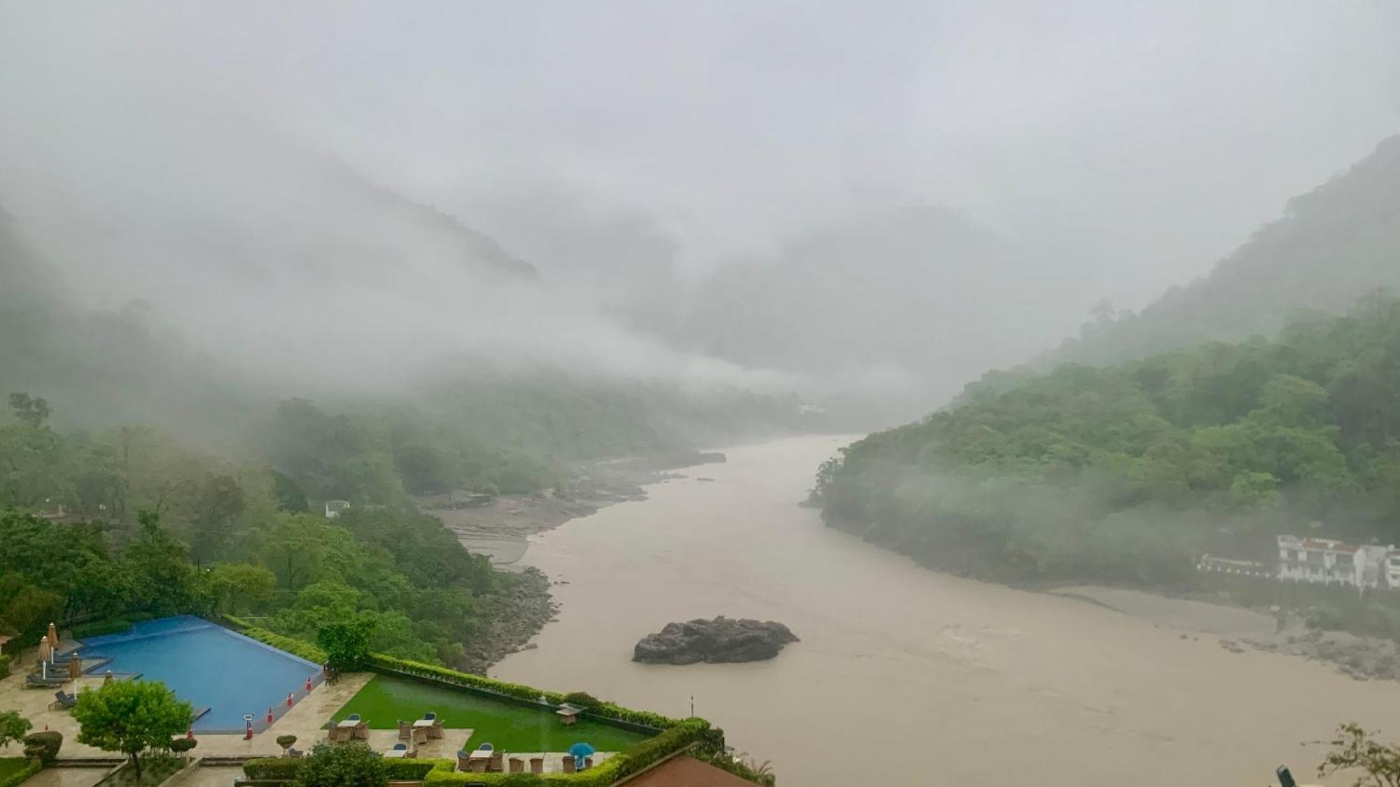 Luxury Aloha Majestic Apartments Rishikesh Luaran gambar