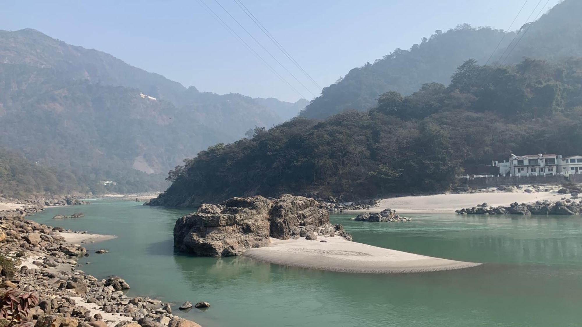 Luxury Aloha Majestic Apartments Rishikesh Luaran gambar