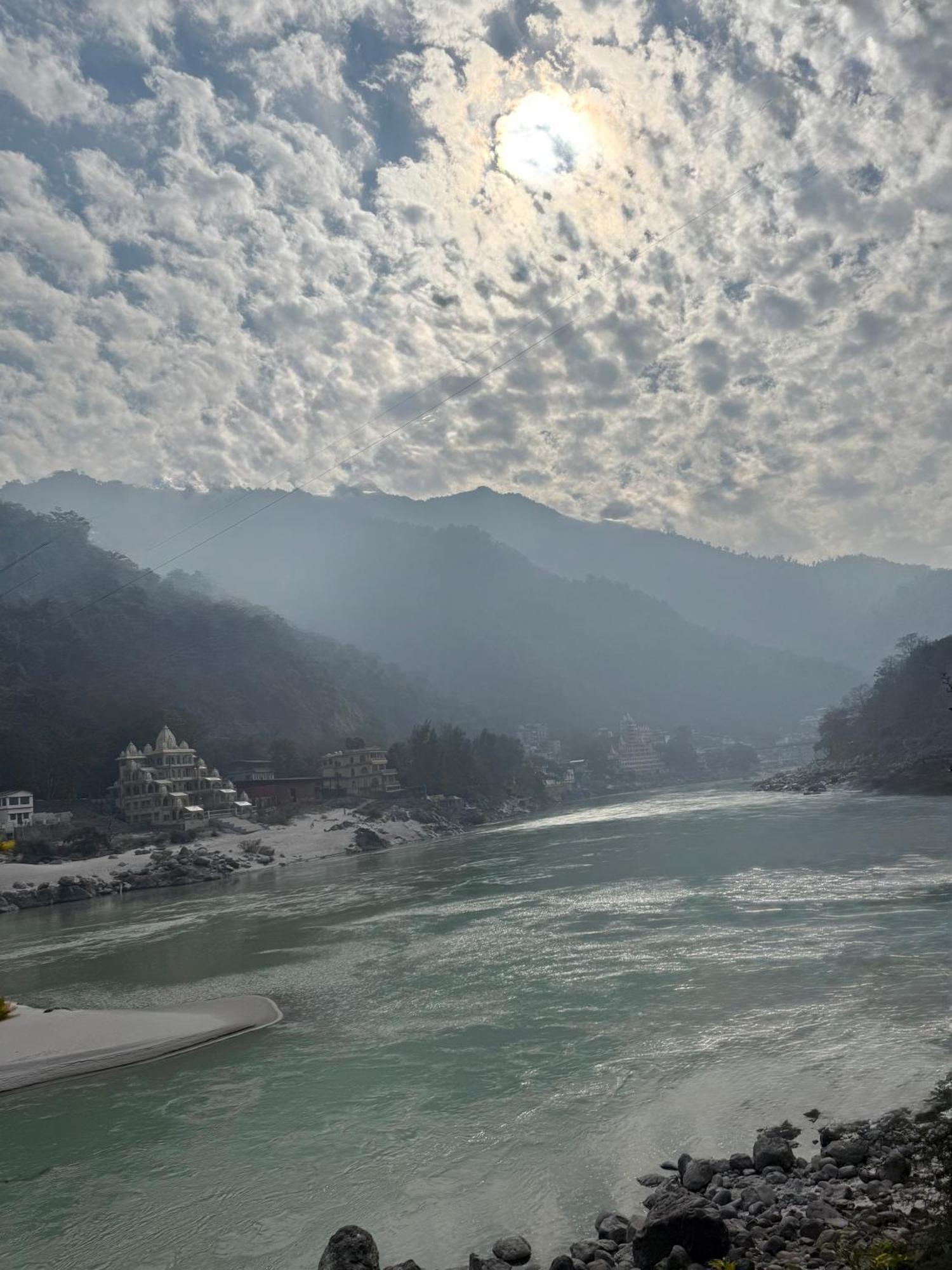 Luxury Aloha Majestic Apartments Rishikesh Luaran gambar